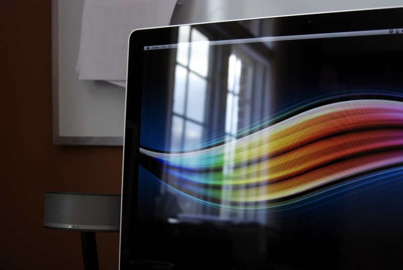 fuck glare monitor reflection