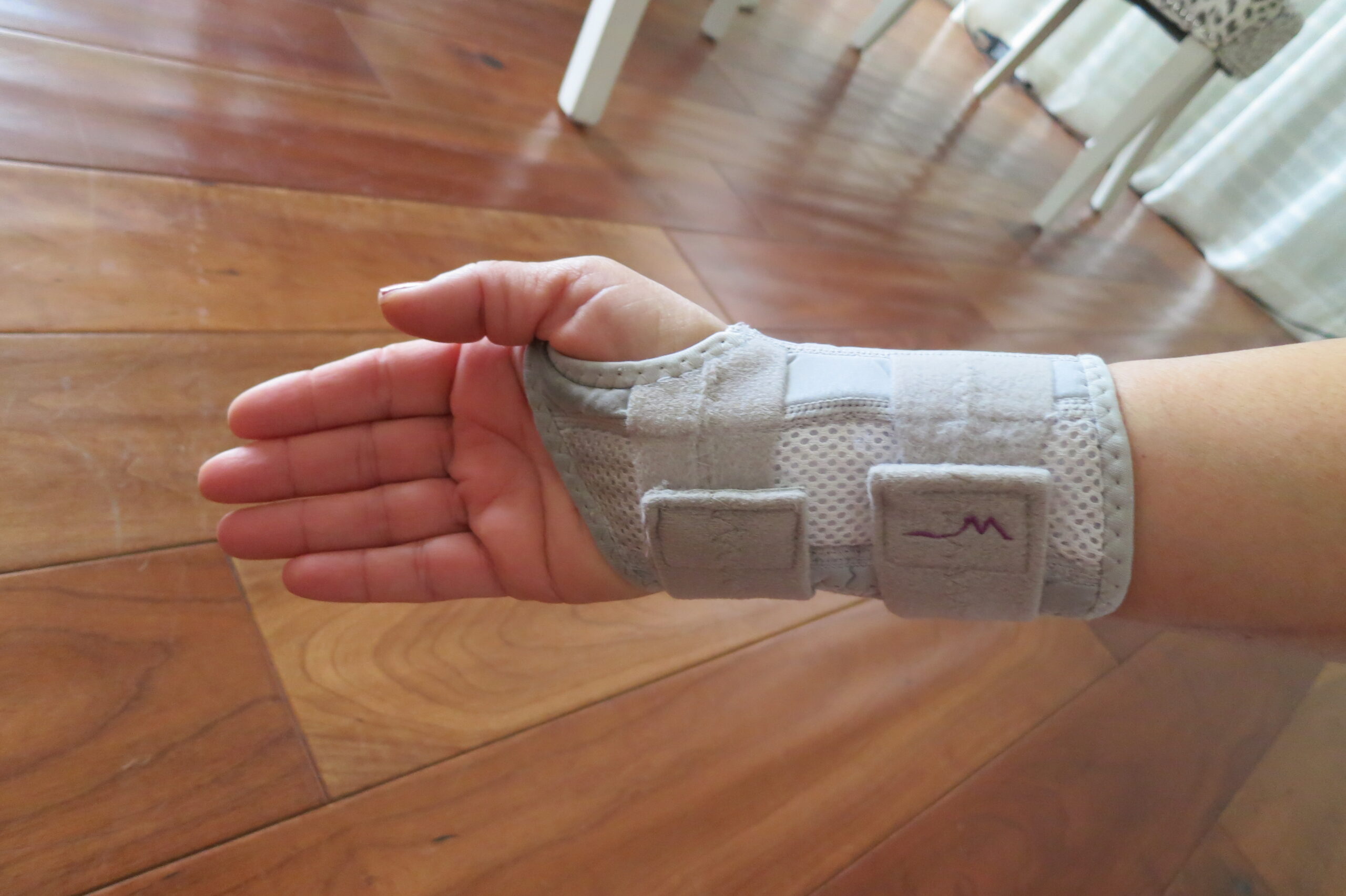 wrist brace